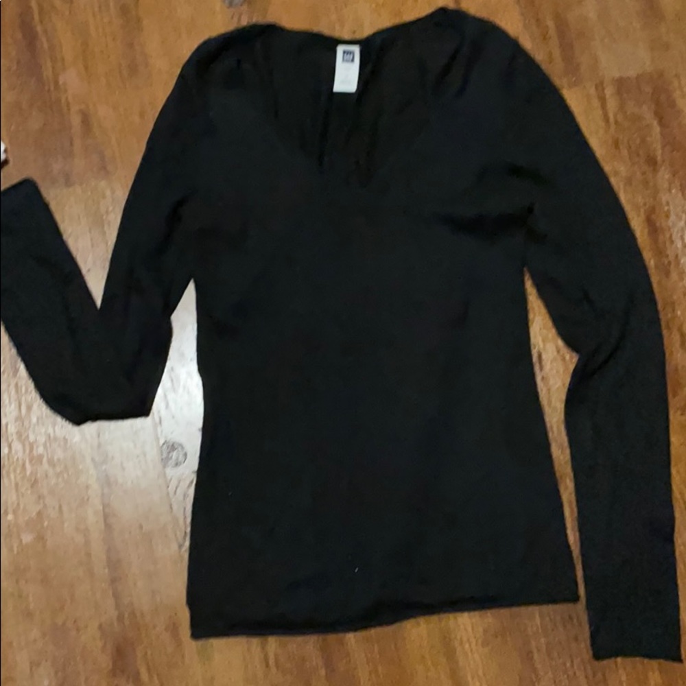 Long sleeve v neck sweater shirt